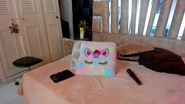 Snapshot of cute_sassy chatting on November 13, 2:54 pm cute sassy online show from November 13, 2:54 pm