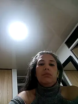 Snapshot of cute_sassy chatting on January 7, 3:00 am cute sassy online show from January 7, 3:00 am