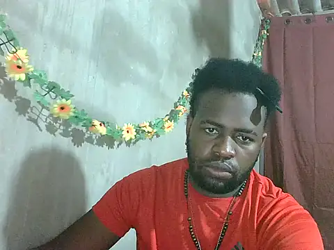 Snapshot of 2ocmaxi chatting on December 17, 6:35 pm 2ocmaxi online show from December 17, 6:35 pm