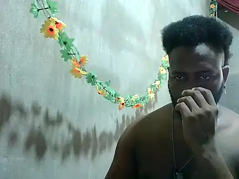 2ocmaxi online show from March 6, 8:04 pm