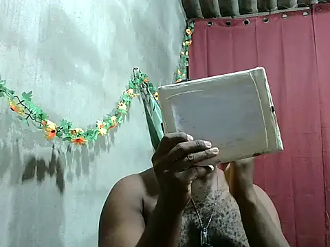 2ocmaxi online show from February 11, 11:37 pm