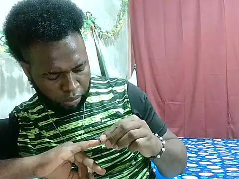 2ocmaxi online show from January 11, 6:37 pm