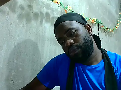 Snapshot of 2ocmaxi chatting on November 24, 8:20 pm 2ocmaxi online show from November 24, 8:20 pm