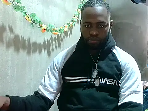 2ocmaxi online show from February 9, 6:39 pm