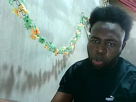 2ocmaxi online show from March 26, 9:46 pm