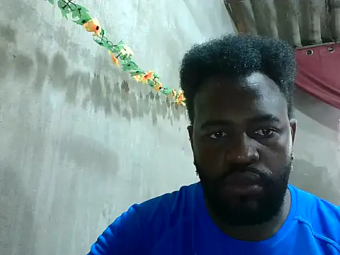 Snapshot of 2ocmaxi chatting on November 13, 8:13 pm 2ocmaxi online show from November 13, 8:13 pm