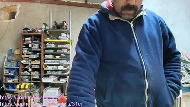 masculine bear daddy online show from December 22, 4:51 pm