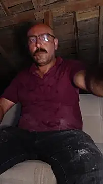 Snapshot of masculine_bear_daddy chatting on June 18, 3:39 pm masculine bear daddy online show from June 18, 3:39 pm
