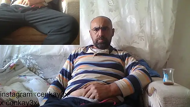 Snapshot of masculine_bear_daddy chatting on February 6, 7:45 am masculine bear daddy online show from February 6, 7:45 am