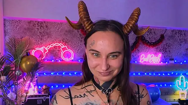 Cool Freak  online show from November 29, 10:26 am