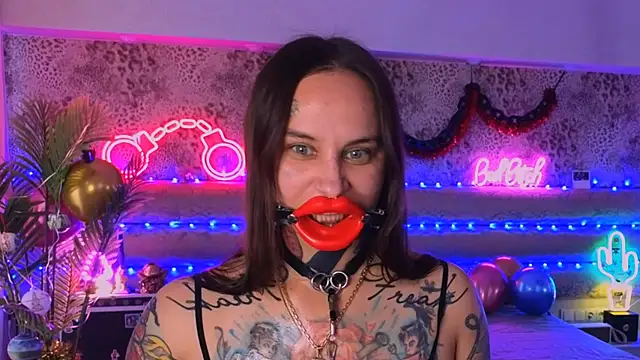 Cool Freak  online show from November 28, 10:37 am