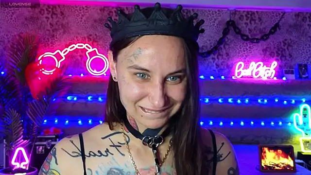 Cool Freak  online show from April 3, 10:43 am