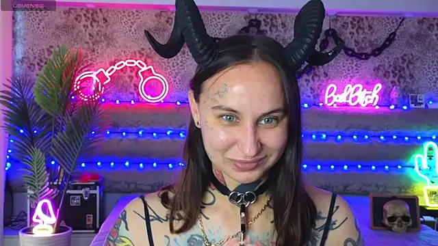 Cool Freak  online show from June 7, 10:09 am
