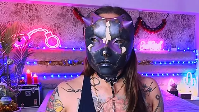 Cool Freak  online show from November 10, 10:31 am