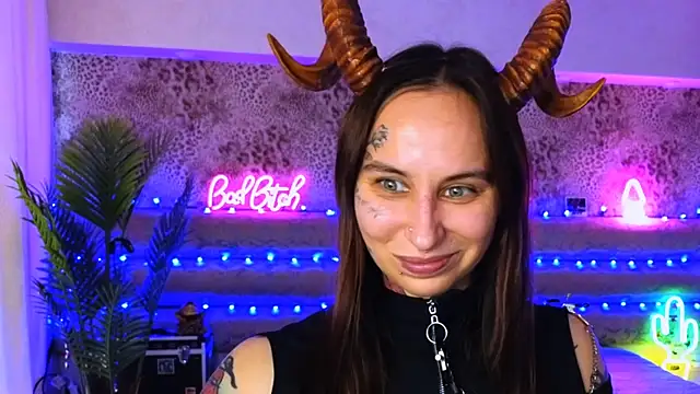 Cool Freak  online show from February 7, 10:08 am