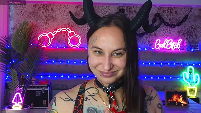 Cool Freak  online show from July 11, 10:15 am