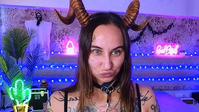 Cool Freak  online show from September 22, 10:32 am