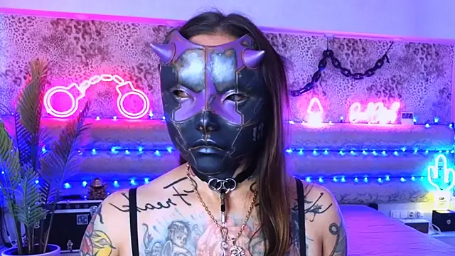 Cool Freak  online show from October 4, 10:17 am