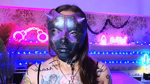 Cool Freak  online show from October 10, 10:05 am