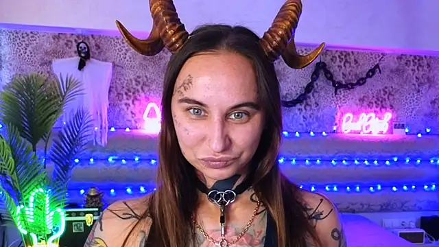 Cool Freak  online show from September 20, 10:42 am