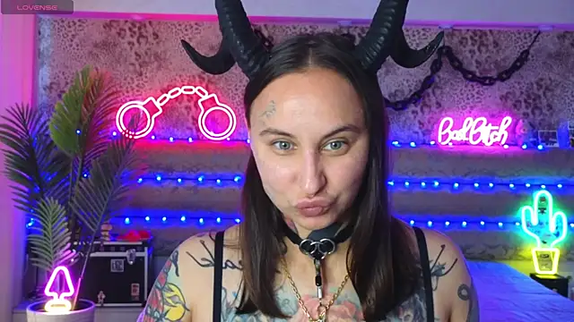 Cool Freak  online show from June 26, 10:21 am