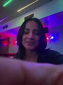 Snapshot of Ale_Lewis chatting on October 31, 11:33 pm Ale Lewis online show from October 31, 11:33 pm