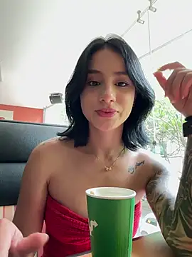 Snapshot of Ale_Lewis chatting on March 5, 2:56 pm Ale Lewis online show from March 5, 2:56 pm