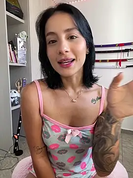 Snapshot of Ale_Lewis chatting on March 7, 2:01 pm Ale Lewis online show from March 7, 2:01 pm