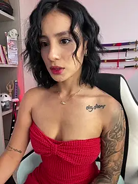 Snapshot of Ale_Lewis chatting on March 3, 9:15 pm Ale Lewis online show from March 3, 9:15 pm