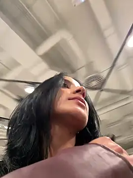 Snapshot of Ale_Lewis chatting on November 3, 1:26 pm Ale Lewis online show from November 3, 1:26 pm