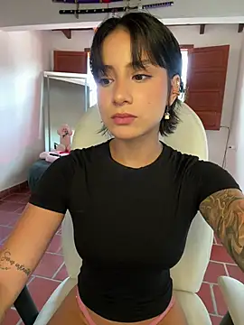 Ale Lewis online show from July 15, 7:10 pm