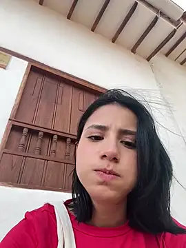 Snapshot of Ale_Lewis chatting on February 20, 9:20 pm Ale Lewis online show from February 20, 9:20 pm