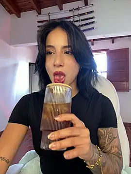 Ale Lewis online show from March 14, 9:10 pm