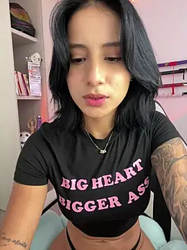 Snapshot of Ale_Lewis chatting on March 2, 6:13 pm Ale Lewis online show from March 2, 6:13 pm