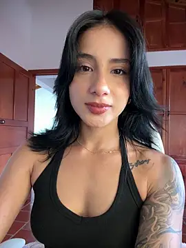 Ale Lewis online show from February 7, 9:45 pm