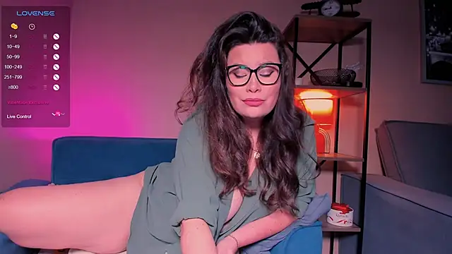 Snapshot of Jessica_555 chatting on February 10, 3:46 am Jessica 555 online show from February 10, 3:46 am