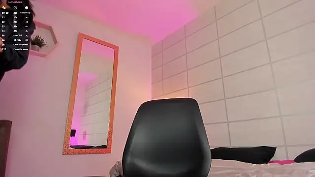 NanaRott online show from March 28, 8:43 pm