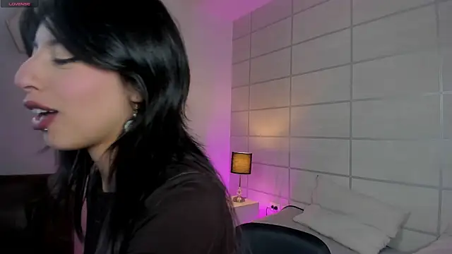 NanaRott online show from April 17, 7:38 pm