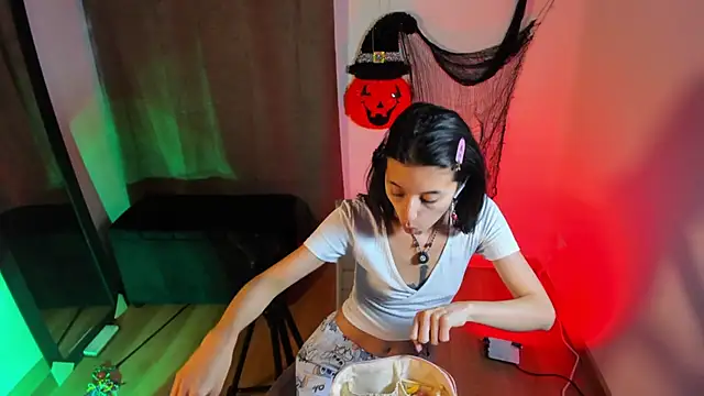 NanaRott online show from November 2, 9:09 pm