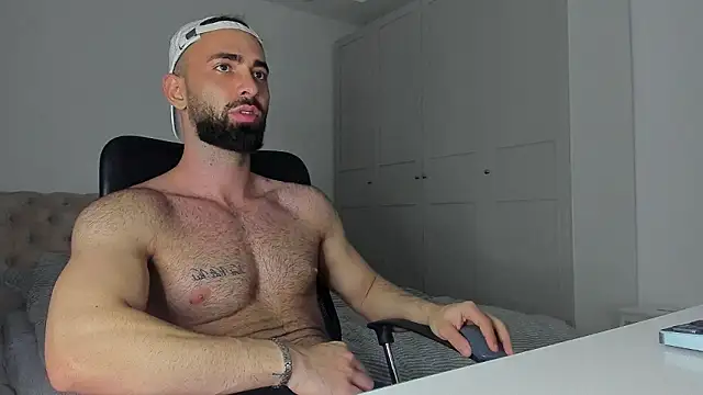 MichaelMasterss online show from February 14, 8:42 pm