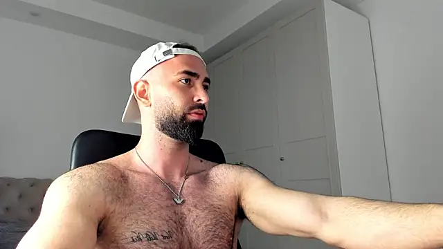 MichaelMasterss online show from April 6, 11:17 pm