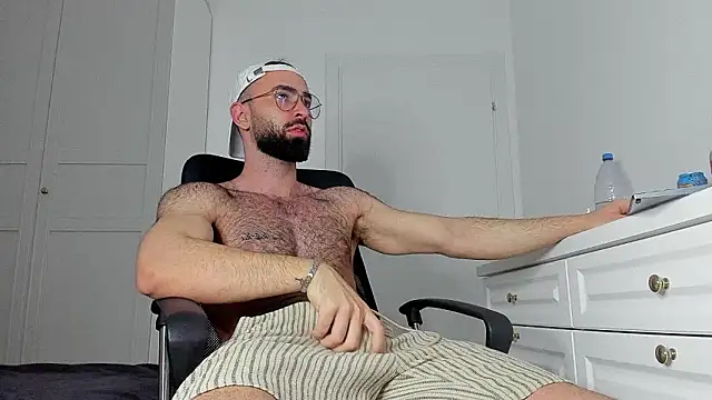 MichaelMasterss online show from March 5, 10:59 pm