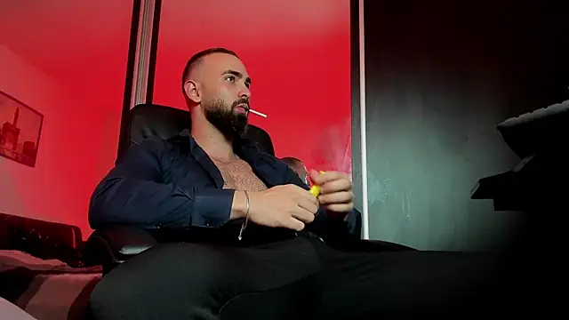 Snapshot of MichaelMasterss chatting on March 3, 9:26 pm MichaelMasterss online show from March 3, 9:26 pm