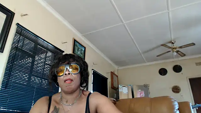 Gucci Bx online show from November 16, 12:32 pm