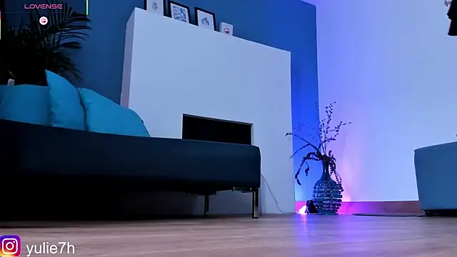  Jessy Moon  online show from February 7, 7:44 pm