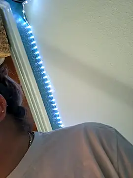 SexyNikki6969 online show from March 9, 7:01 am