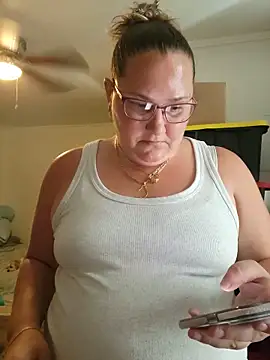 Snapshot of SexyNikki6969 chatting on June 22, 10:40 pm SexyNikki6969 online show from June 22, 10:40 pm