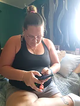Snapshot of SexyNikki6969 chatting on October 18, 8:00 pm SexyNikki6969 online show from October 18, 8:00 pm