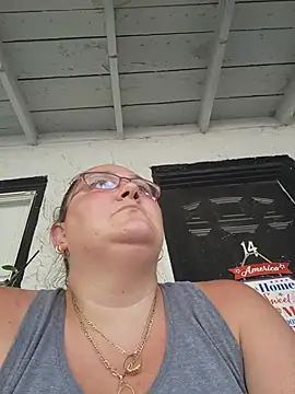 Snapshot of SexyNikki6969 chatting on July 2, 9:32 pm SexyNikki6969 online show from July 2, 9:32 pm