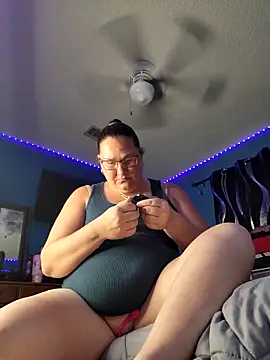 SexyNikki6969 online show from April 6, 11:17 pm